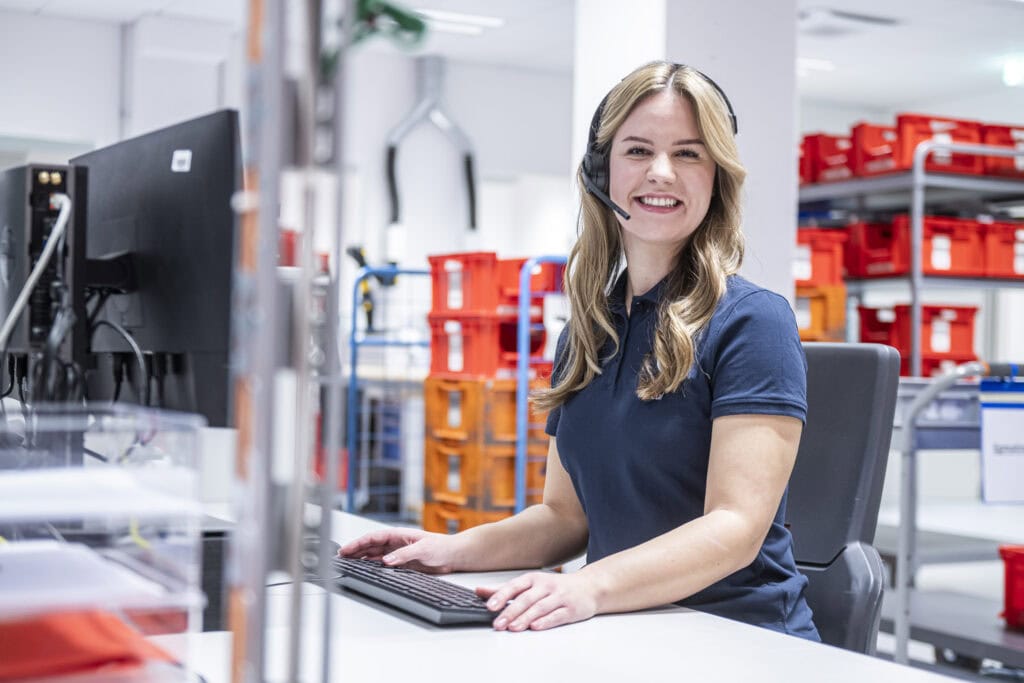 Industrieotografie aus Nürnberg, Portraits von Mitarbeitern für Stellenanzeigen fotografiert von Uwe Mühlhäusser, Industrie und Corporatefotograf aus Nürnberg