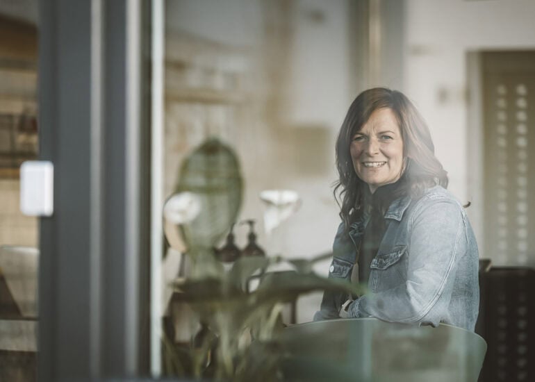 Portraitfotograf Nürnberg, Unternehmenskommunikation, Architekturfotografie eines Tiny Houses, das als Friseursalon genutzt wird, Industriefotografe, Unternehmenskommunikation